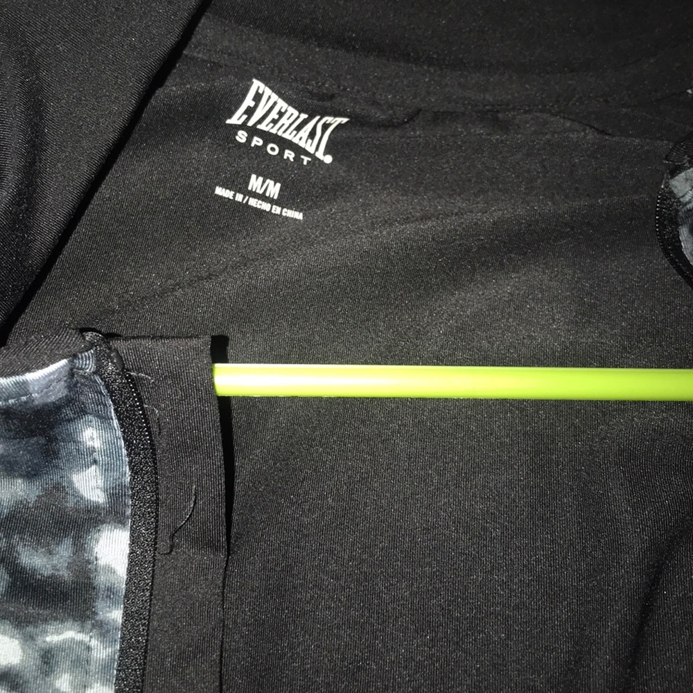 Everlast workout jacket - Picture 2 of 3
